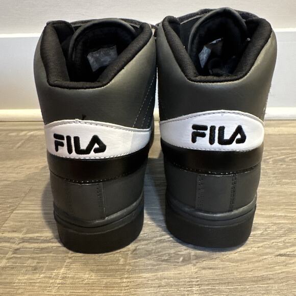 Disney Christmas 2025 Lil Rin Rin Plush Badge Red New